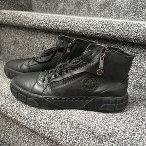 Men’s leather winter boots